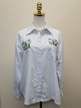 Las Olas Blue Pinstripe Embroidered Button Up Shirt Size Large